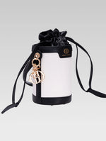 Load image into Gallery viewer, Side view of blaise bucket bag in balck color

