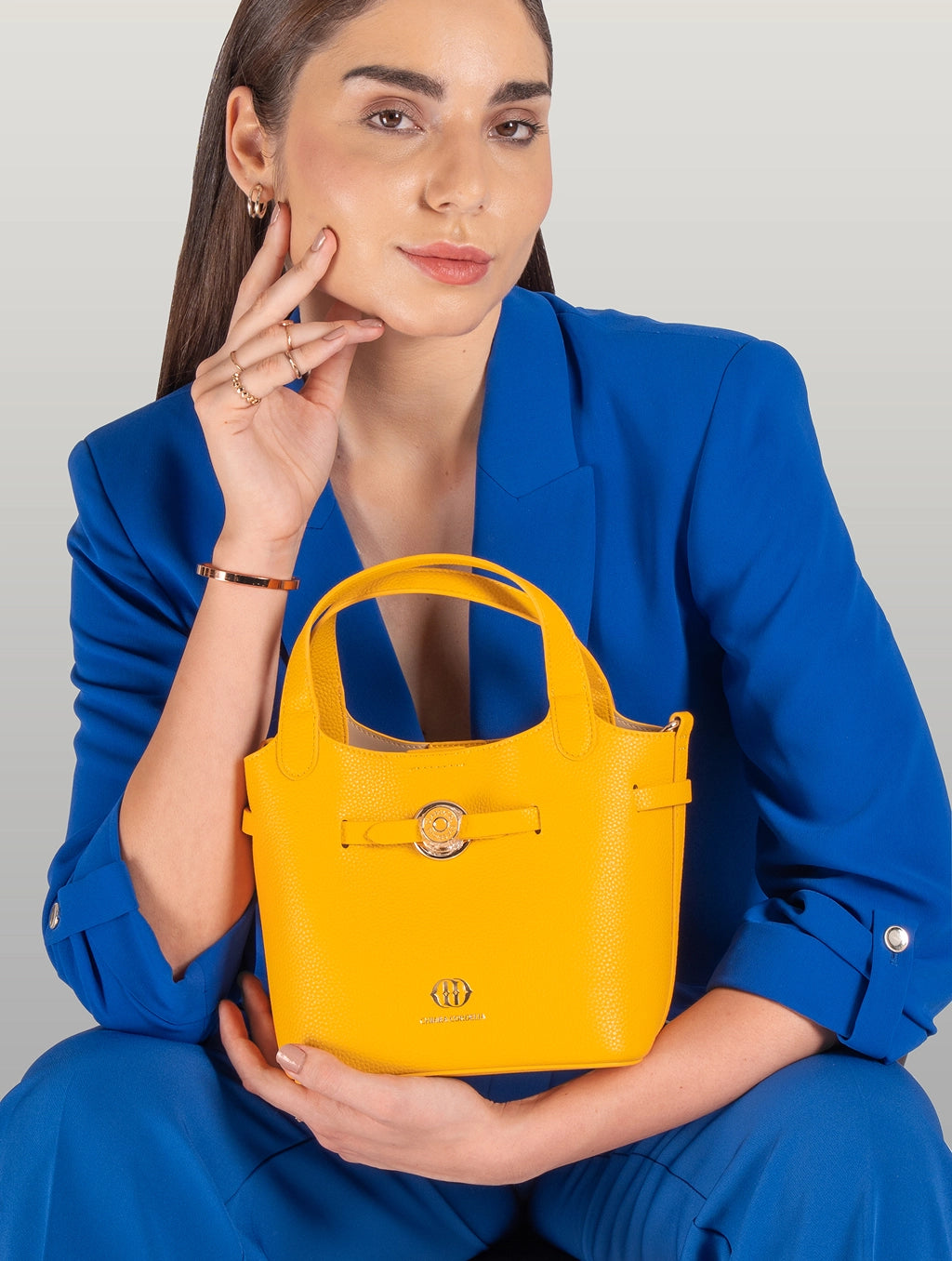 Yellow delphine bucket bag