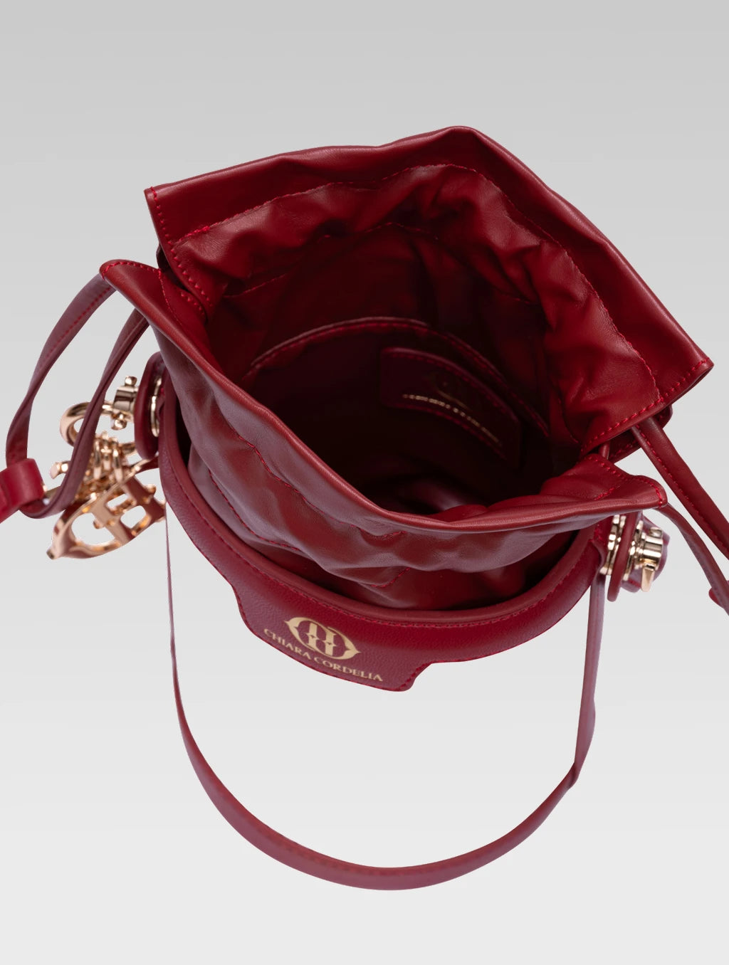 Top view of blaise bucket bag in red color