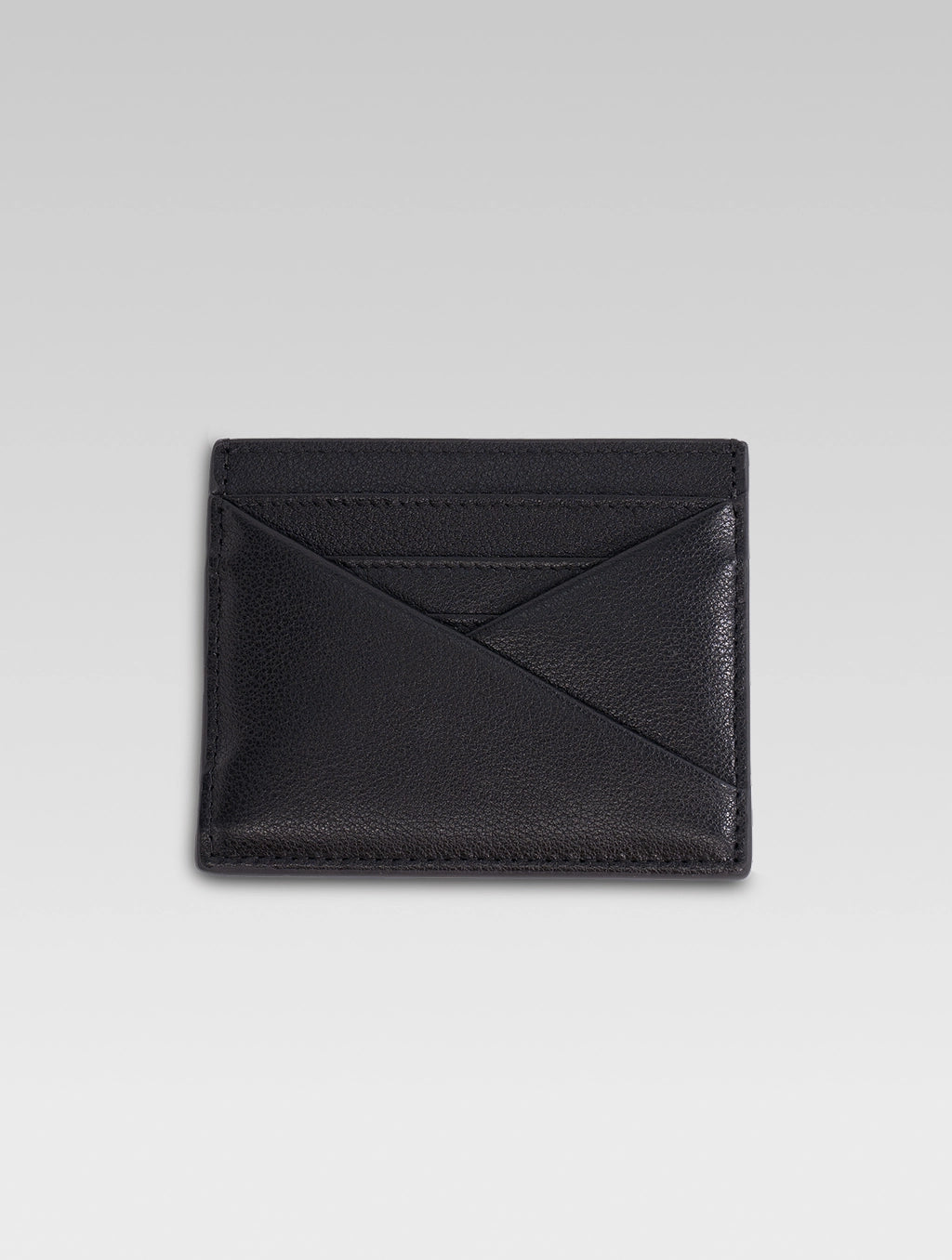 Back facing of black color felicitas card holder