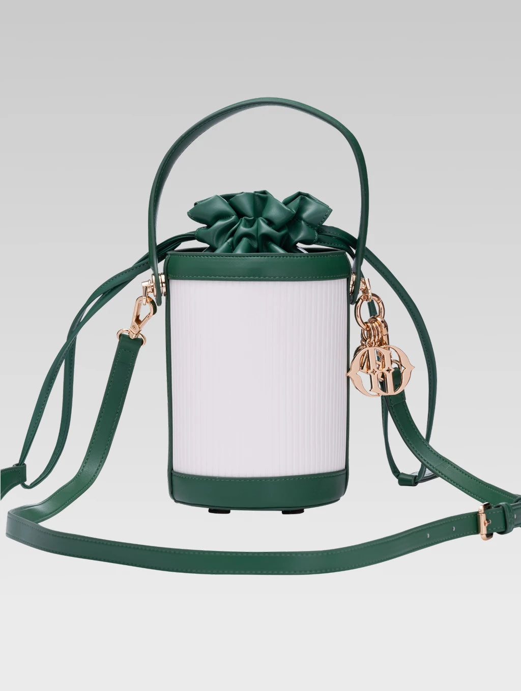 Back view of blaise bucket bag in green color