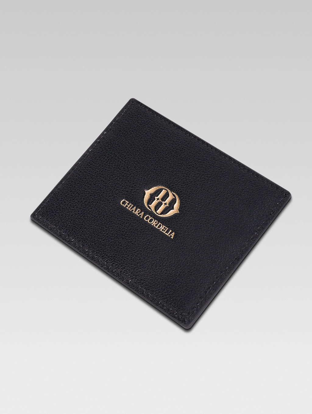 Front facing of black color felicitas card holder